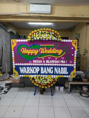 Papan Bunga di Karang Anyar