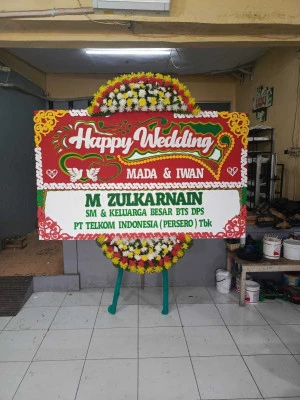 Papan Bunga di Karang Anyar